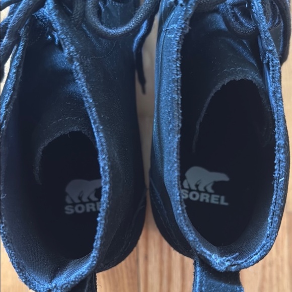 Sorel sz 9.5 Evie II Lace up  Bootie Black suede boot NWOT new condition - Picture 8 of 16